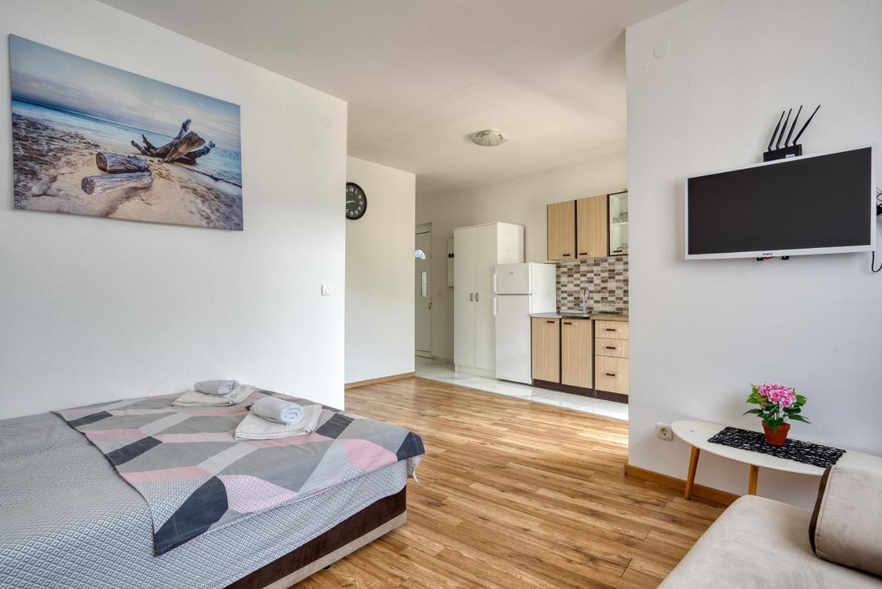 Apartmani Cukic Rafailovici Budva Eksteriør bilde