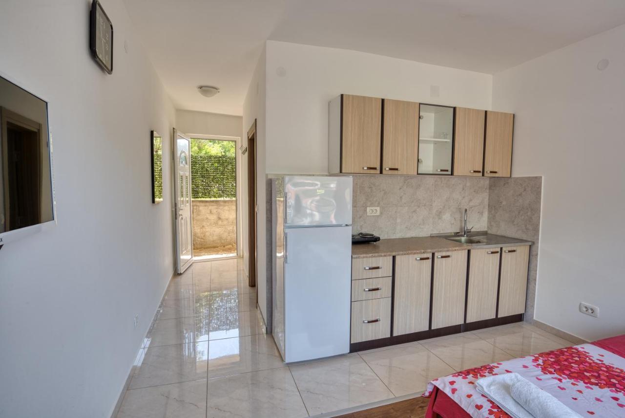 Apartmani Cukic Rafailovici Budva Eksteriør bilde